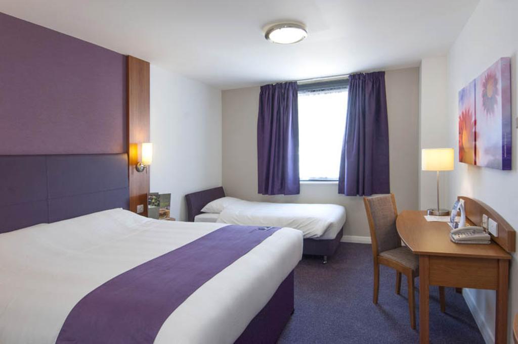 Premier Inn Norwich - Broadlands Park Thorpe St Andrew Rum bild