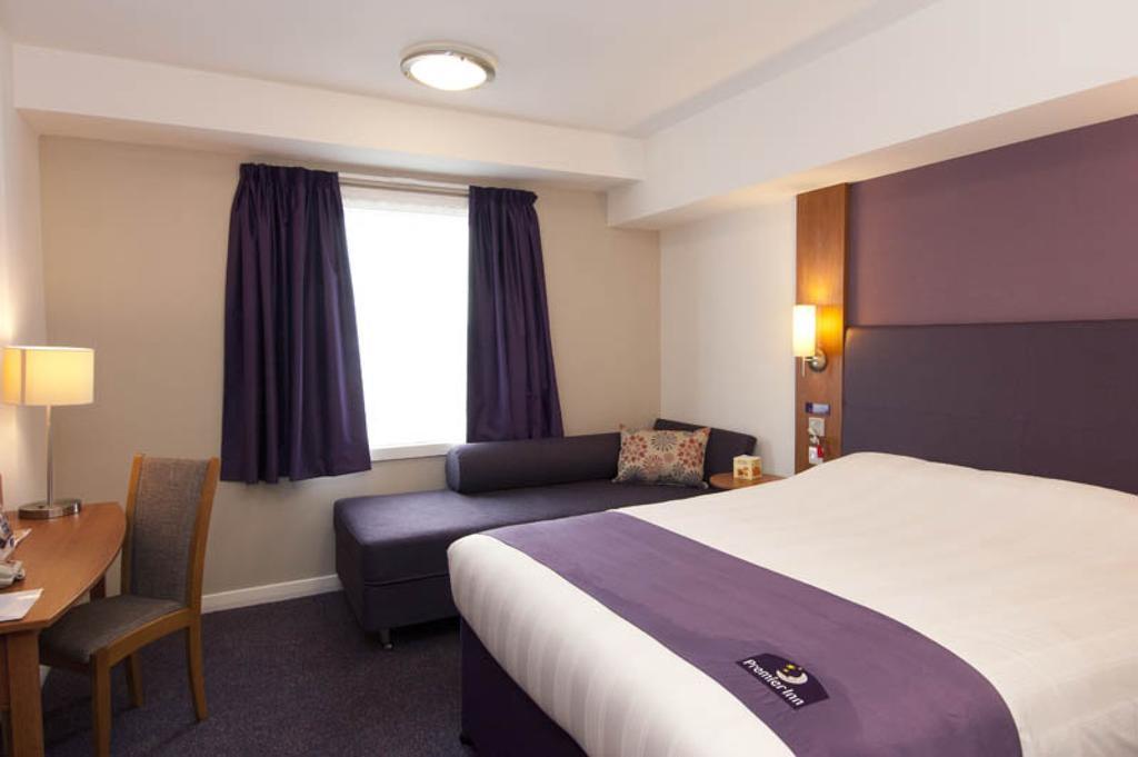 Premier Inn Norwich - Broadlands Park Thorpe St Andrew Exteriör bild