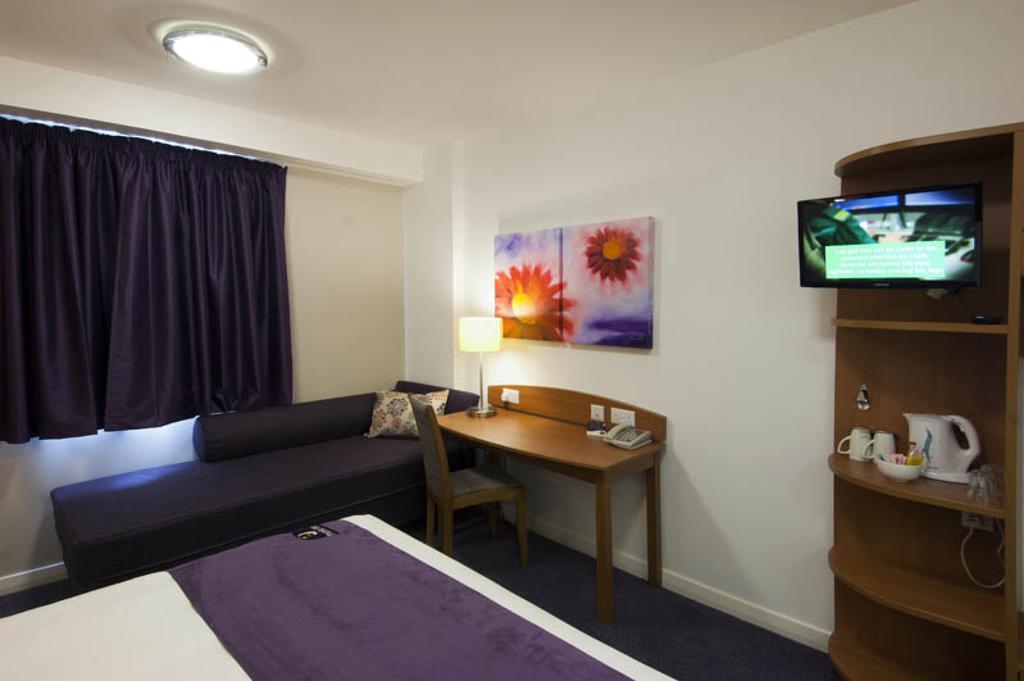 Premier Inn Norwich - Broadlands Park Thorpe St Andrew Exteriör bild