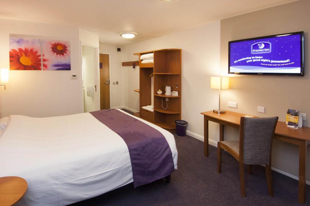 Premier Inn Norwich - Broadlands Park Thorpe St Andrew Exteriör bild