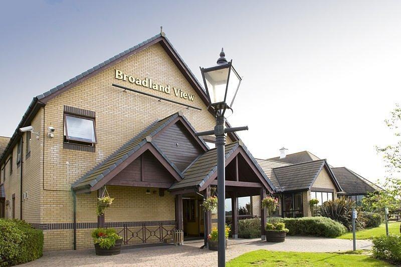 Premier Inn Norwich - Broadlands Park Thorpe St Andrew Exteriör bild