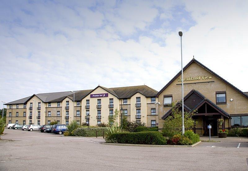 Premier Inn Norwich - Broadlands Park Thorpe St Andrew Exteriör bild