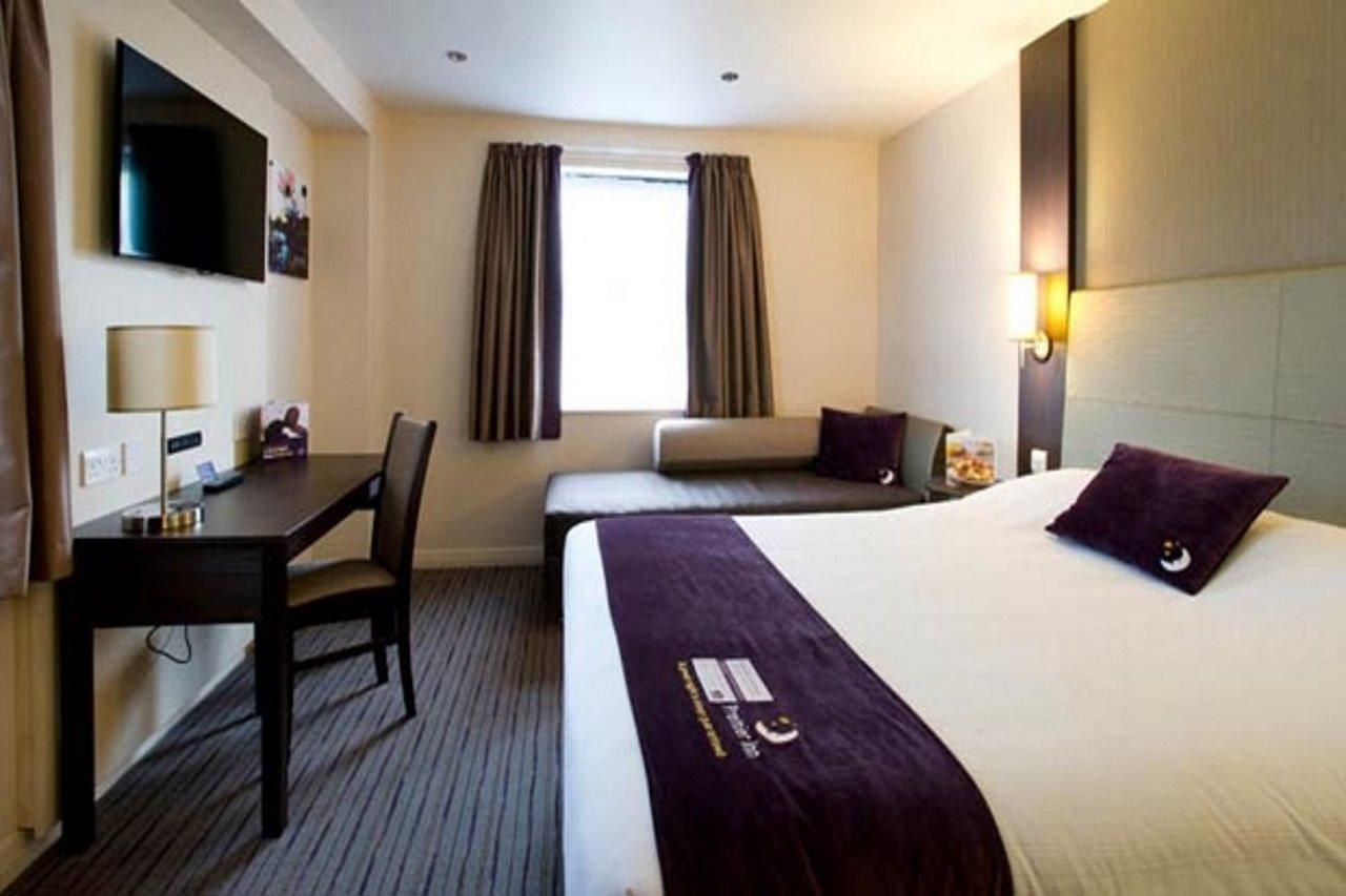 Premier Inn Norwich - Broadlands Park Thorpe St Andrew Exteriör bild